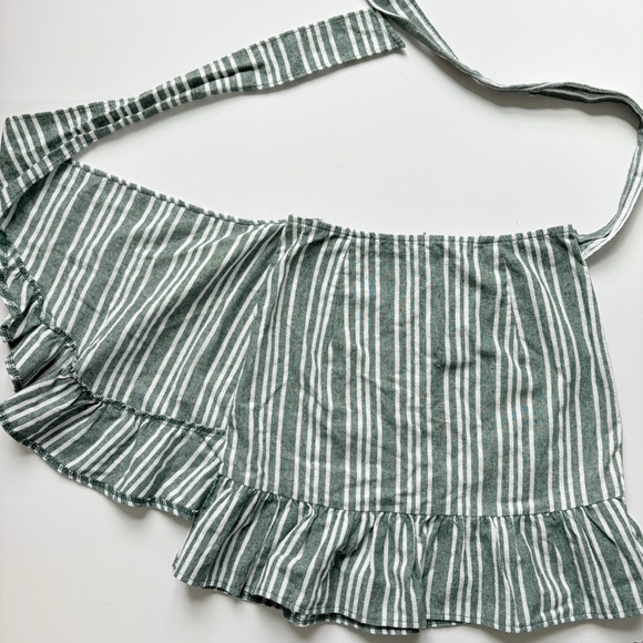 Princess Polly Size 4 Striped Wrap Ruffle Mini Skirt | Green White Zip Feminine - Picture 8 of 10